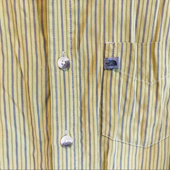 North Face long sleeve button down small - Picture 4 of 5